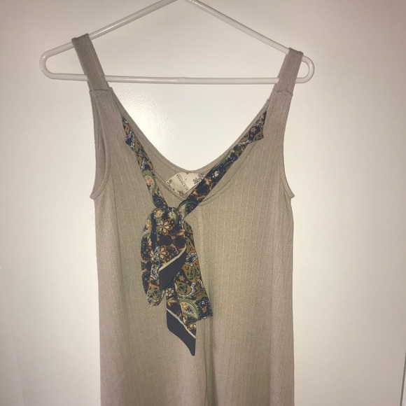 Dress - Picture 2 of 5